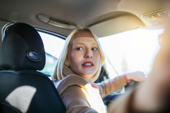56 WTF Moments When Guys Found Out Their Girlfriends Were Sneaky Cheaters