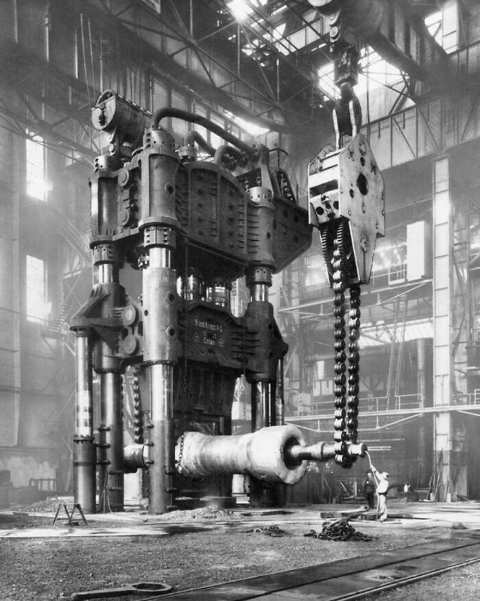 Hydraulic Press In German Factory, 1928 (Big Machines)