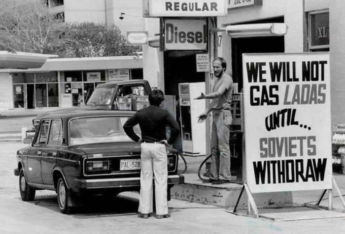 Reporter Arguing Over Gas For Russian Cars, Canada 1980 (Who Gets The Gas?)