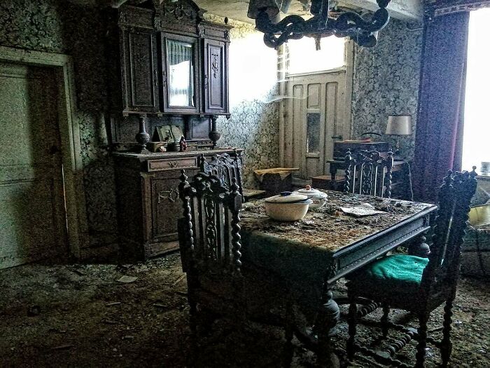 Forgotten Places Full of Surprises: 96 Wild Finds from Urban Explorers