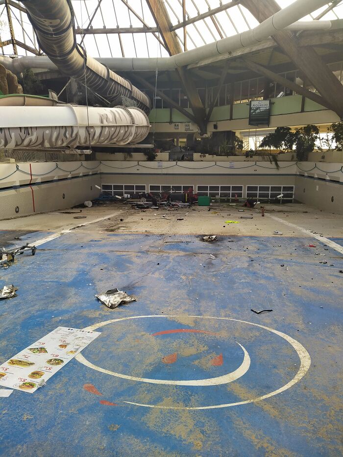 Forgotten Places Full of Surprises: 96 Wild Finds from Urban Explorers