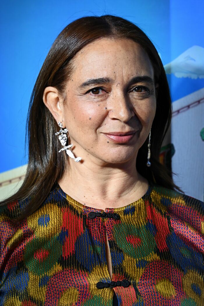 Maya Rudolph: The Queen of Comedy, 54