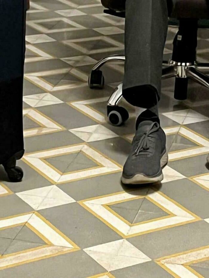 Wait, Did Your Brain Just Quit? 50 Photos That Totally Mess With Your Head