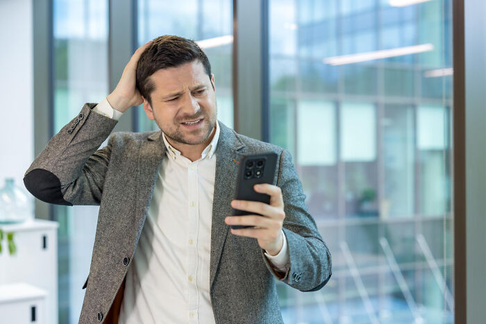36 Pocket Dial Fails That Will Make You Double-Check Your Phone Right Now