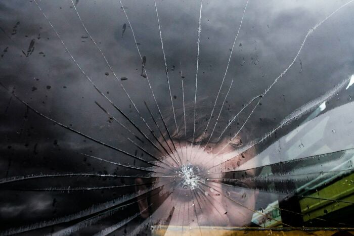 31 Street Photos That Might Just Trick Your Brain (Look Twice!)