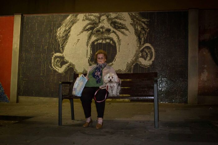 31 Street Photos That Might Just Trick Your Brain (Look Twice!)