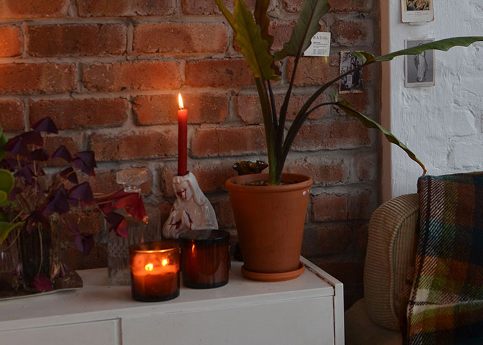 Let's Peek at the Wildest First Visits to a Guy’s Place (Warning: Yikes Ahead)