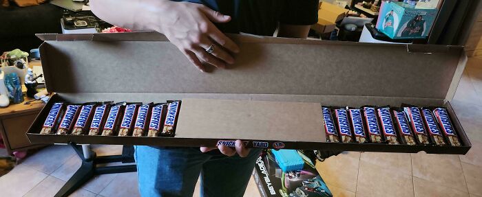 Snickers “Yard” Bar? More Like a Hollow Trick