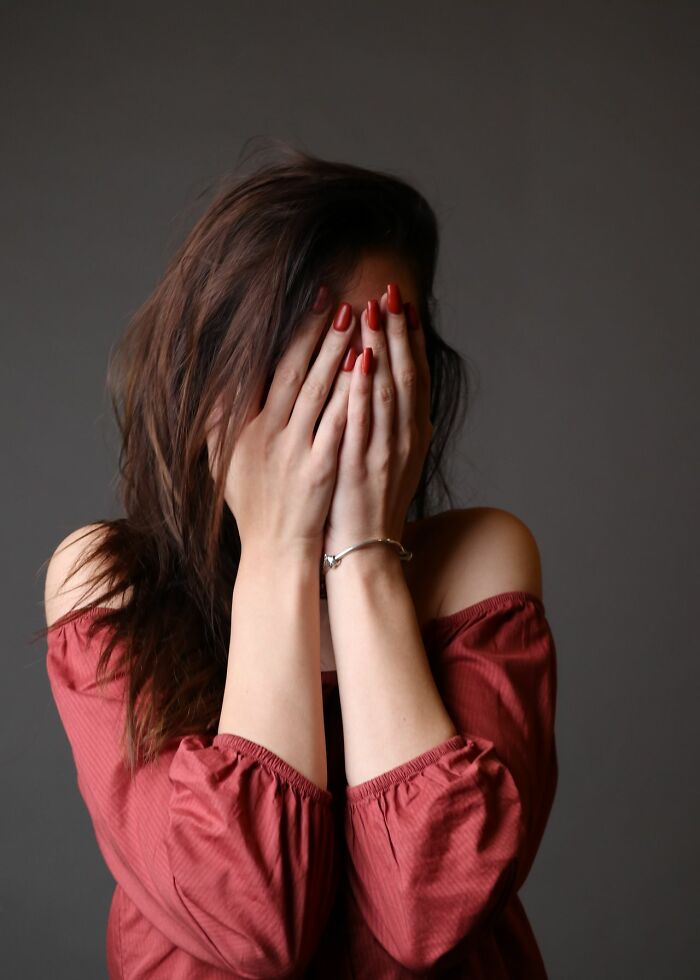 Wait, People Actually Shared Their Super Creepy "Get Me Outta Here!" Moments