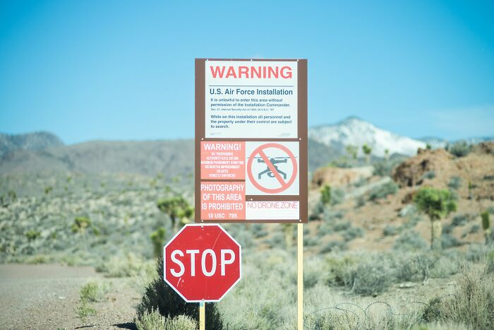 Let's Dive Into 40 Seriously Mind-Boggling Mysteries That Still Have No Answers