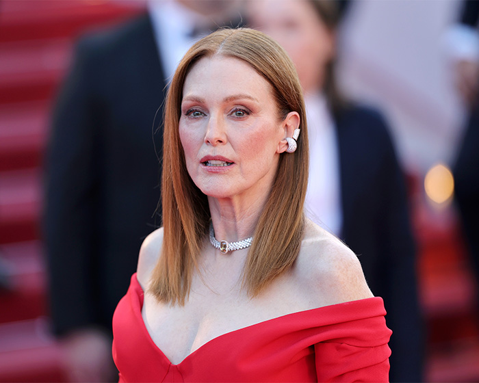 Julianne Moore’s $127,000 Jewelry Gone in Thin Air