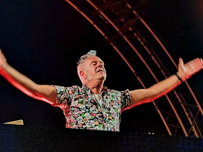 Fatboy Slim: The Big Beat Legend, 63
