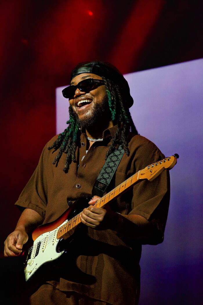 Leon Thomas III: From Nickelodeon Star to Grammy Winner (33)