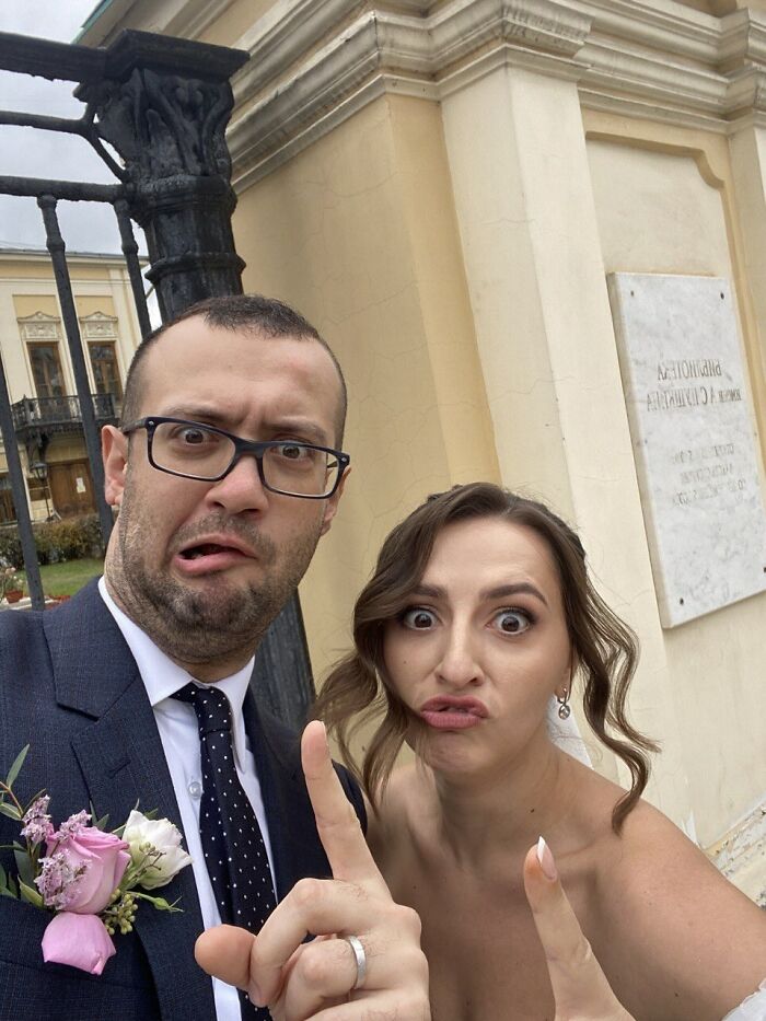 Wait, People Actually Shared Their Most Cringe Wedding Photos?! (43 Pics of Pure Comedy)