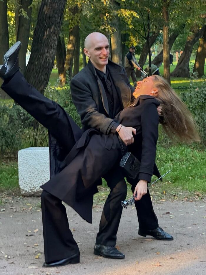 Wait, People Actually Shared Their Most Cringe Wedding Photos?! (43 Pics of Pure Comedy)
