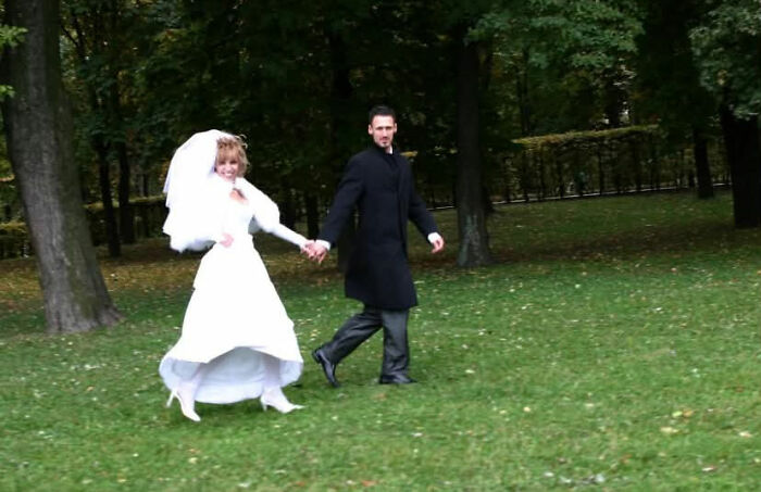 Wait, People Actually Shared Their Most Cringe Wedding Photos?! (43 Pics of Pure Comedy)