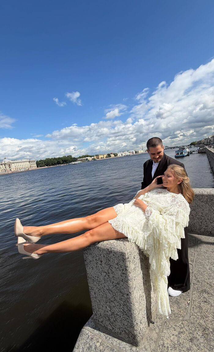 Wait, People Actually Shared Their Most Cringe Wedding Photos?! (43 Pics of Pure Comedy)