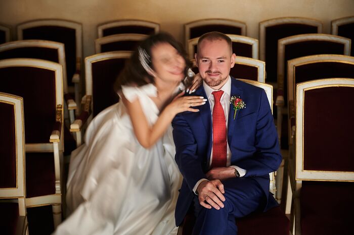 Wait, People Actually Shared Their Most Cringe Wedding Photos?! (43 Pics of Pure Comedy)