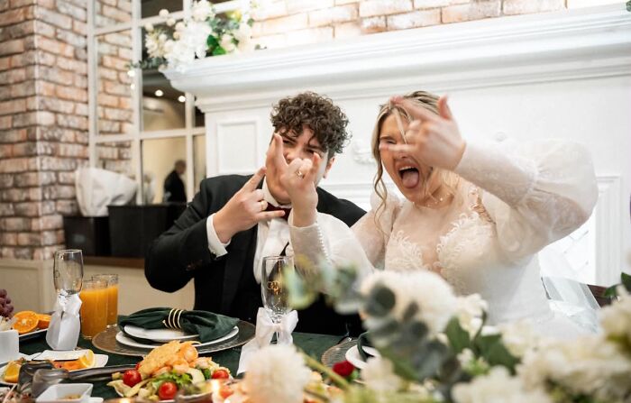 Wait, People Actually Shared Their Most Cringe Wedding Photos?! (43 Pics of Pure Comedy)