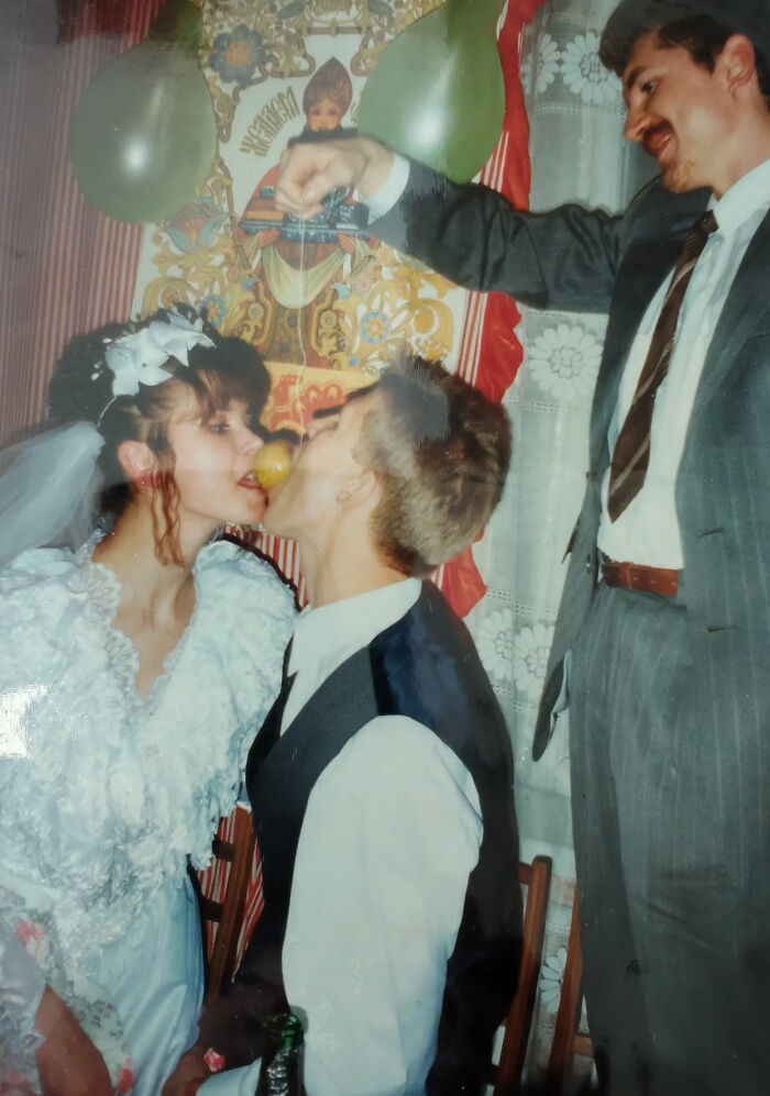 Wait, People Actually Shared Their Most Cringe Wedding Photos?! (43 Pics of Pure Comedy)