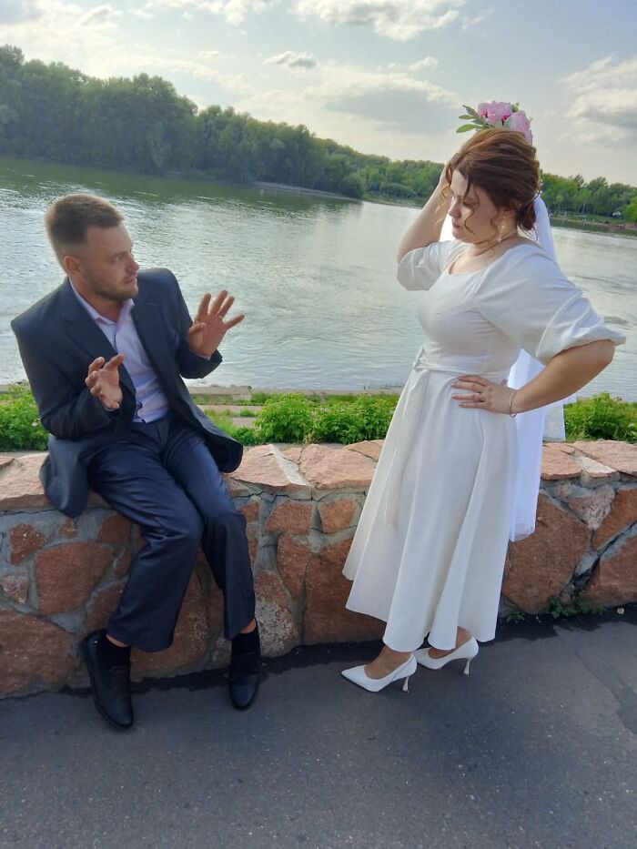 Wait, People Actually Shared Their Most Cringe Wedding Photos?! (43 Pics of Pure Comedy)