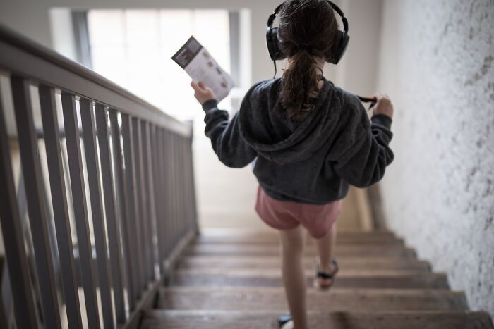 Spooky Childhood Stories That Your Parents NEVER Want To Talk About