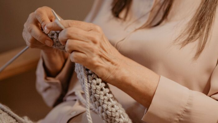 I Said No to Making a Blanket for My Son’s New Stepdaughter and Now Everyone’s Mad