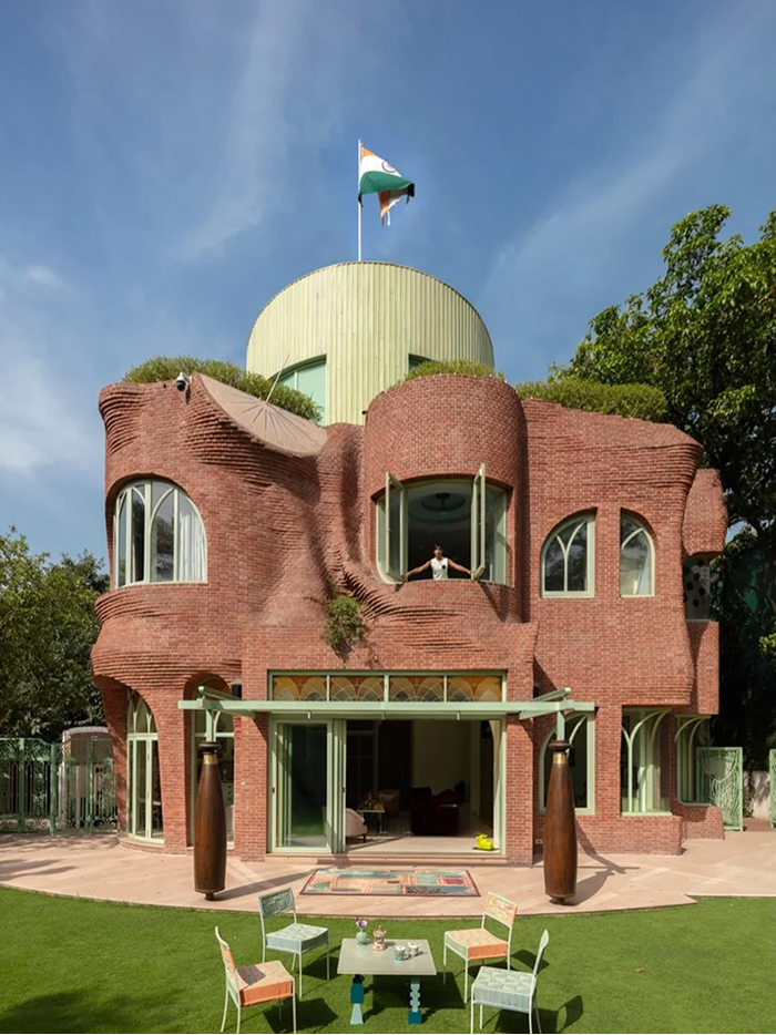 Hundred Thousand Brick House: Bricks That Mean Business