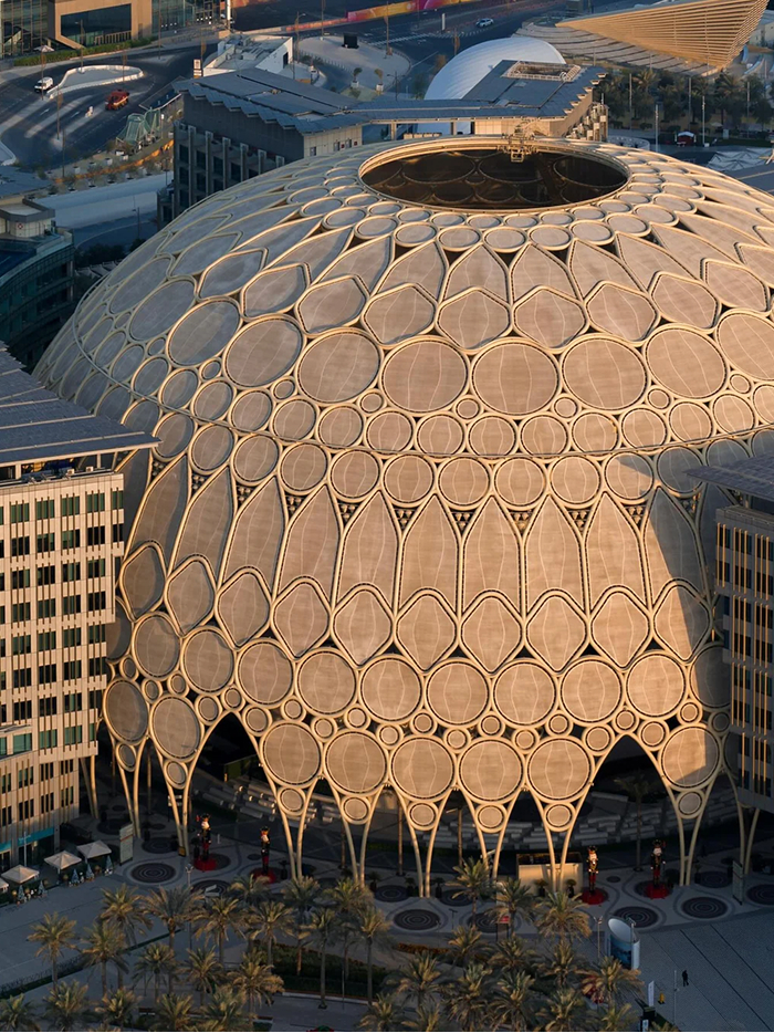 Al Wasi Plaza: Modern Design That Says 'Look at Me!'