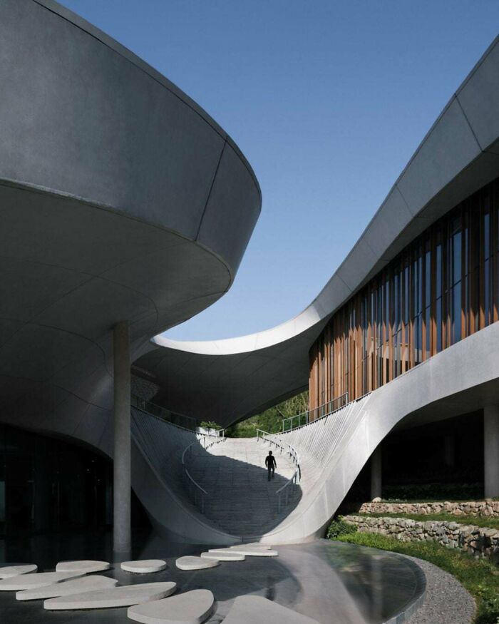 80 Modern Buildings That Broke the Mold and Blew Our Minds