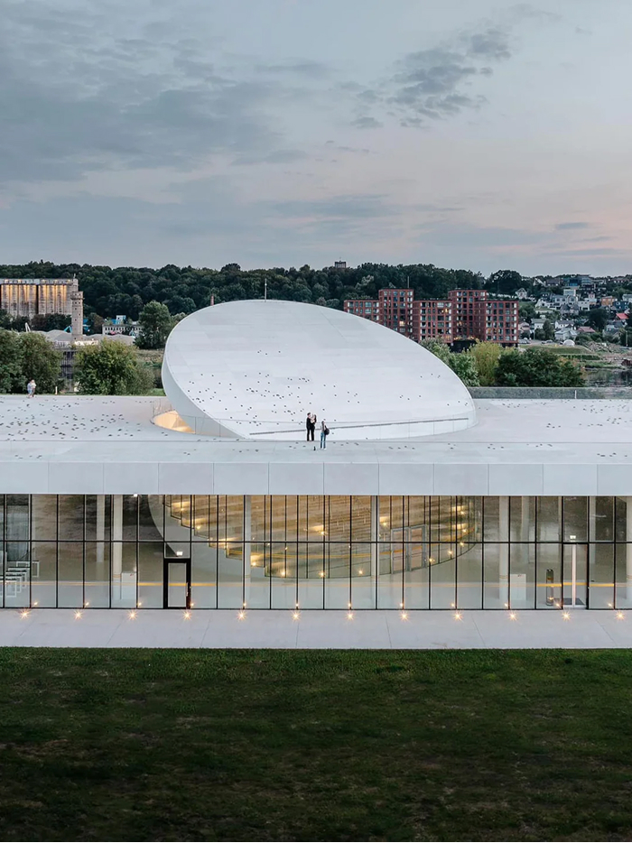 80 Modern Buildings That Broke the Mold and Blew Our Minds