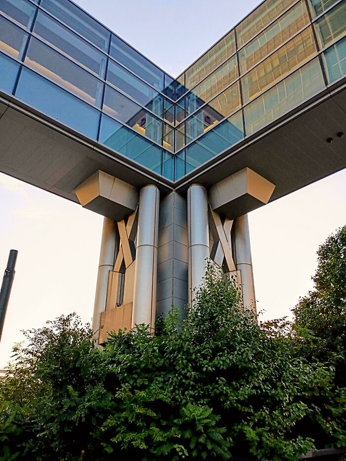 80 Modern Buildings That Broke the Mold and Blew Our Minds