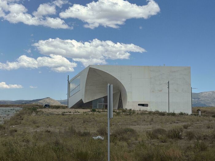 80 Modern Buildings That Broke the Mold and Blew Our Minds