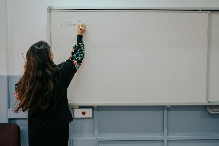 Teachers Spill the Wildest Stories About Gen Alpha Kids (And It’s Crazy)
