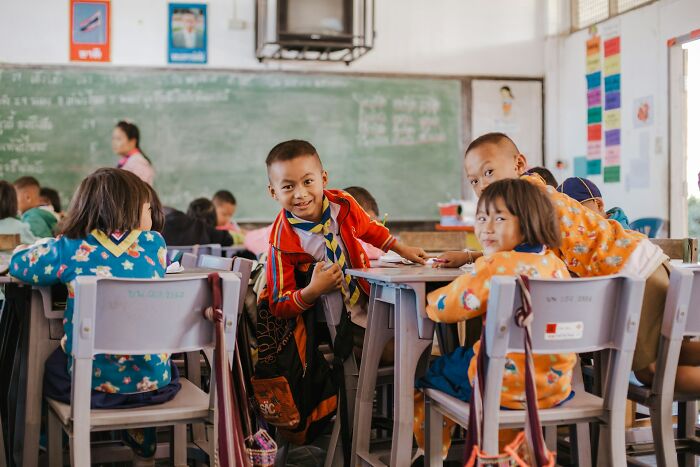 Teachers Spill the Wildest Stories About Gen Alpha Kids (And It’s Crazy)