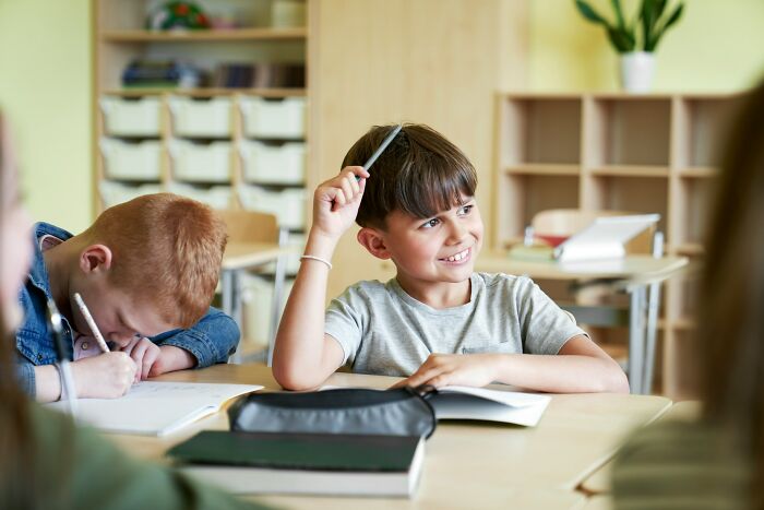 Teachers Spill the Wildest Stories About Gen Alpha Kids (And It’s Crazy)