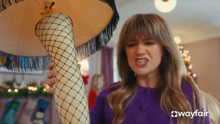 Kelly Clarkson Wayfair Ads: Please, No More!