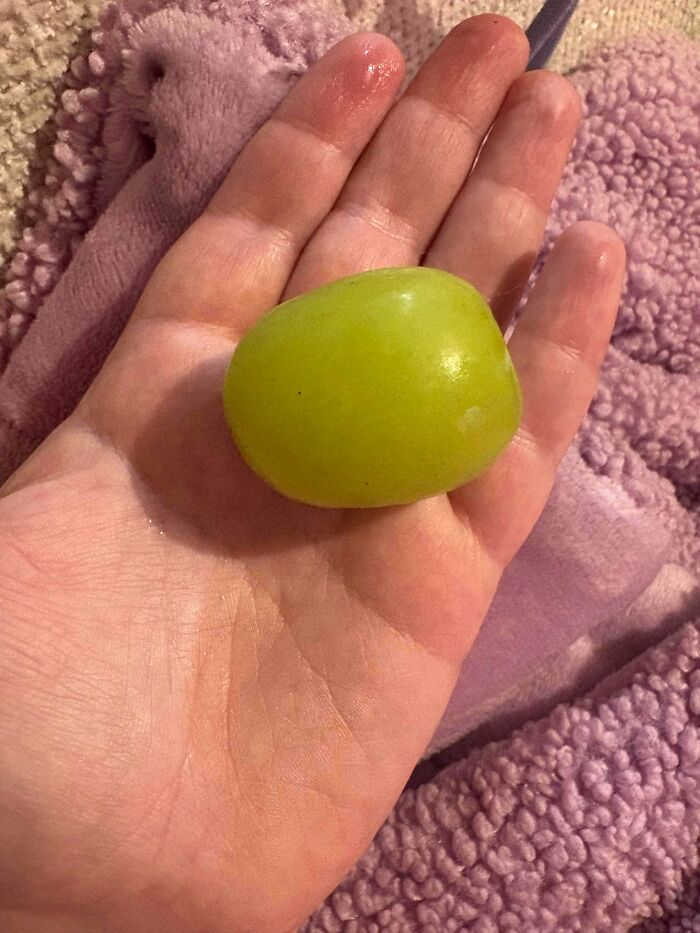 What’s Up With The Grapes At Coles? Something’s Off Here