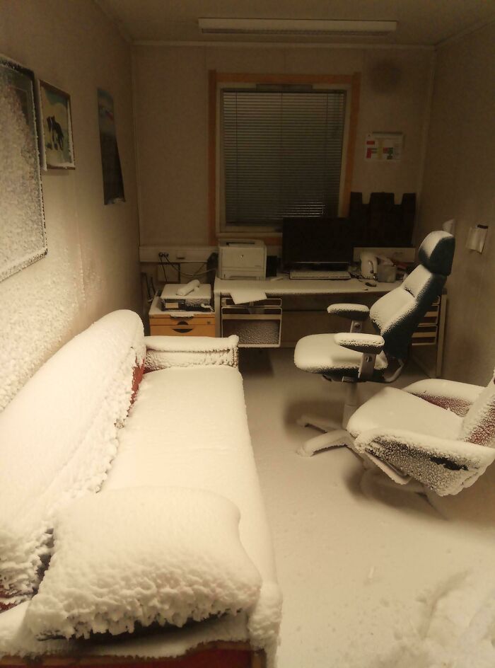Living In Svalbard Means Freezing Your Office by Forgetting to Close the Window