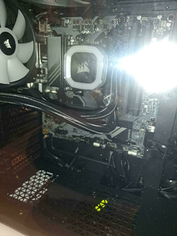 New PC Came Without Graphics Card. The Ultimate Surprise