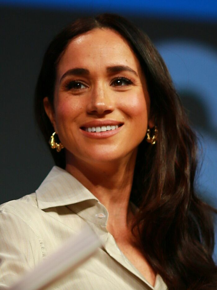 Meghan Markle: From TV Scenes to Royal Dreams, 45