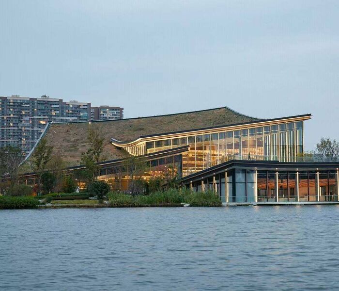 Chengdu’s Municipal Library: See It For Yourself