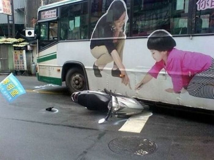 This Coincidence Looks Totally Realistic