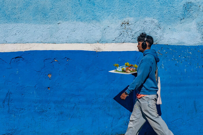 47 Street Photos That Nailed The Perfect Moment (You Won't Believe #23)
