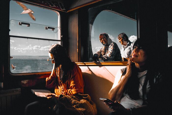 47 Street Photos That Nailed The Perfect Moment (You Won't Believe #23)