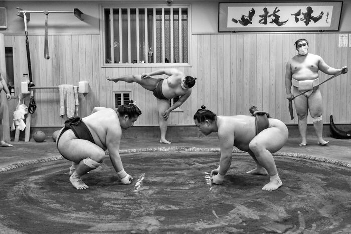 47 Street Photos That Nailed The Perfect Moment (You Won't Believe #23)