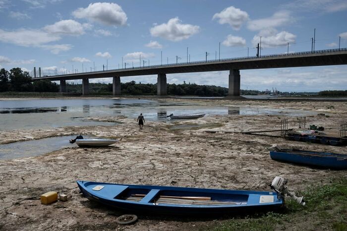 Hungary’s Danube at Record-Low Levels Shutting Down Nuclear Power Plant Reactor