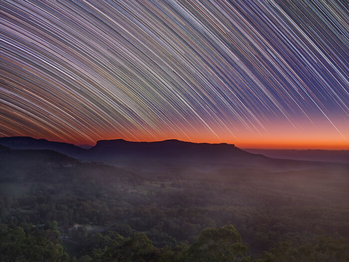 Pantoneys Crown: Mesa Meets Star Trails