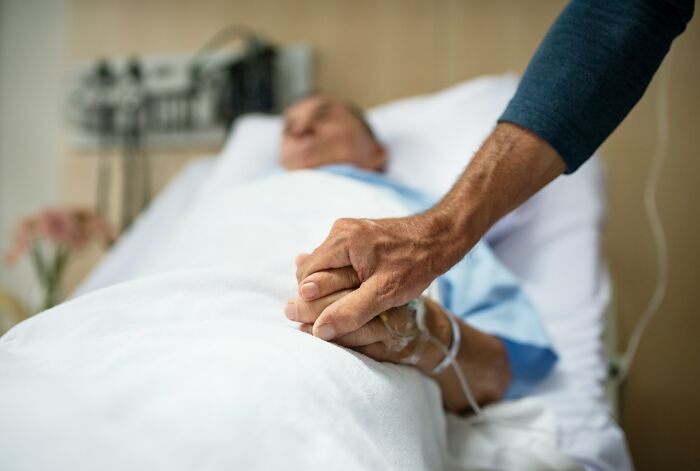 62 Wild Deathbed Confessions That Totally Changed Family Stories