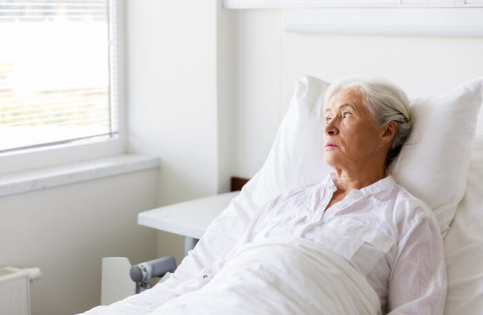 62 Wild Deathbed Confessions That Totally Changed Family Stories